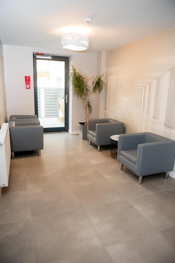 Aparthotel Geris à Częstochowa Extérieur photo