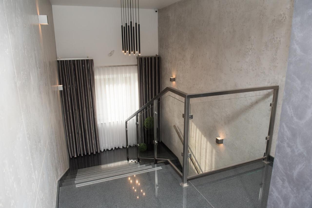 Aparthotel Geris à Częstochowa Extérieur photo