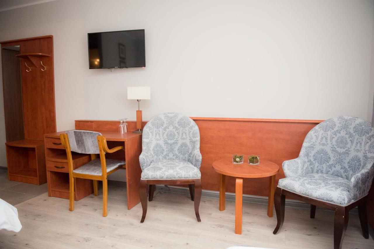 Aparthotel Geris à Częstochowa Extérieur photo