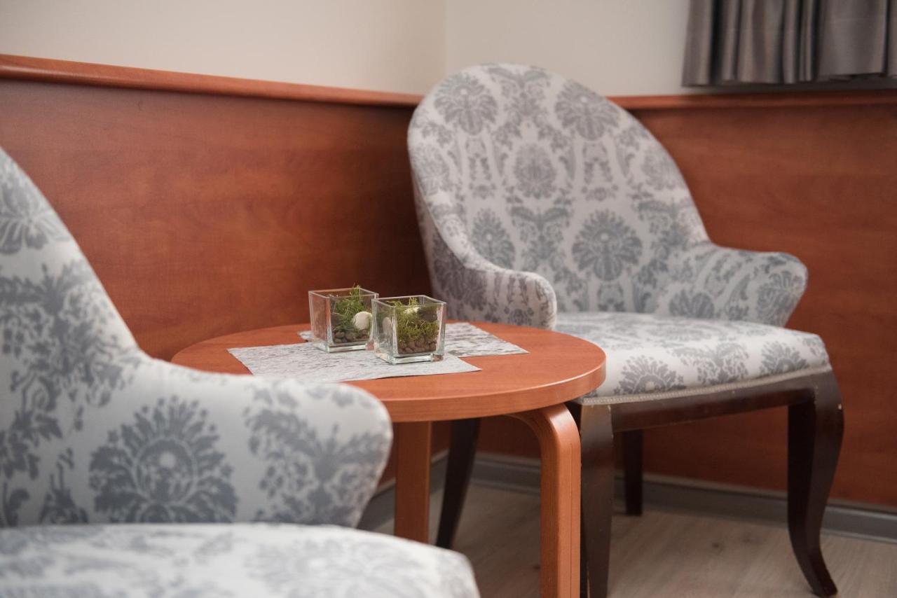 Aparthotel Geris à Częstochowa Extérieur photo
